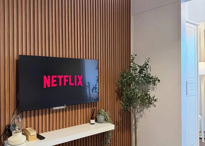 Makati View With Fast Wifi And Netflix بيت للعطل