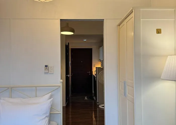 Makati View With Fast Wifi And Netflix بيت للعطل